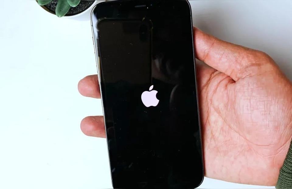 iphone開機白iphone怎么回事-iphone開機白屏是否是因為沒電引起插圖